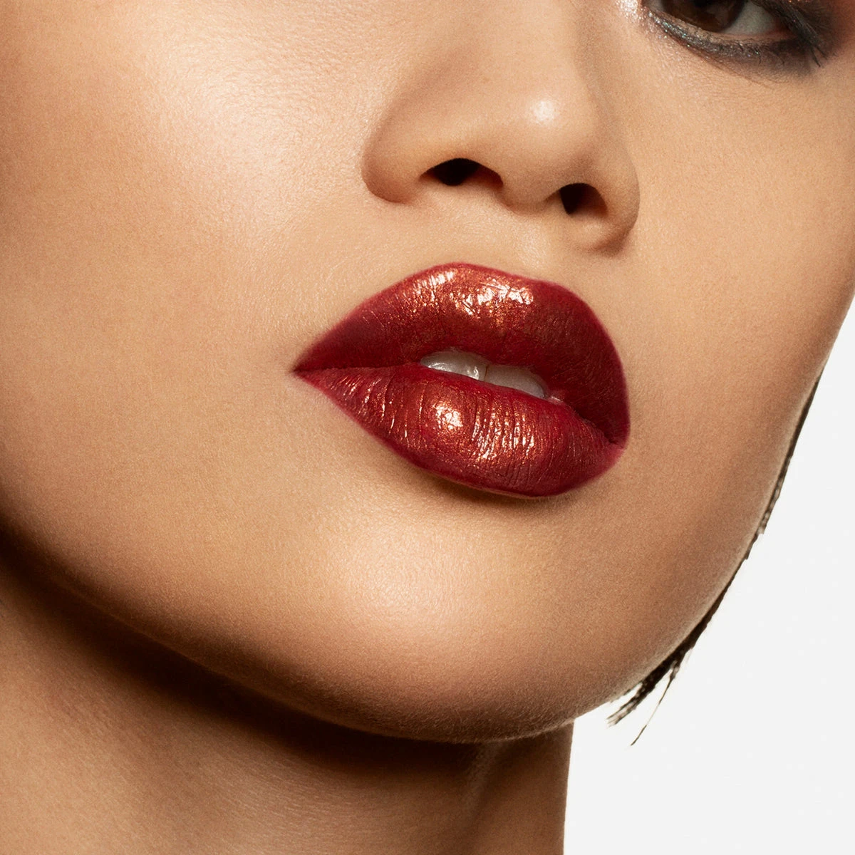 BYREDO Liquid Lipstick Vinyl Baiser Cosmique 172 4 BYREDO Liquid Lipstick Vinyl Baiser Cosmique 172 - Image 4